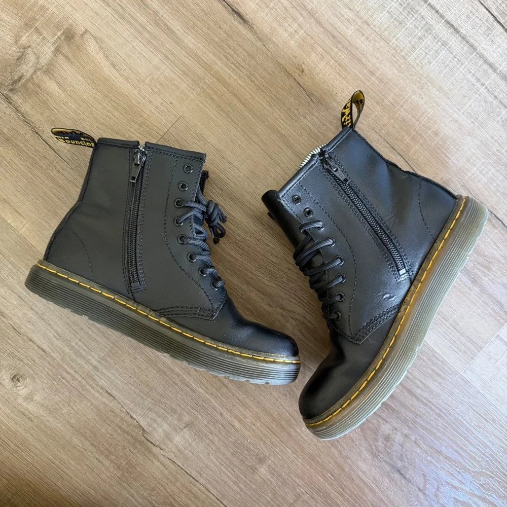 Dr. Martens Kids Zavala J Black Leather Lace Up Side Zip Combat Boots Size 3 US
